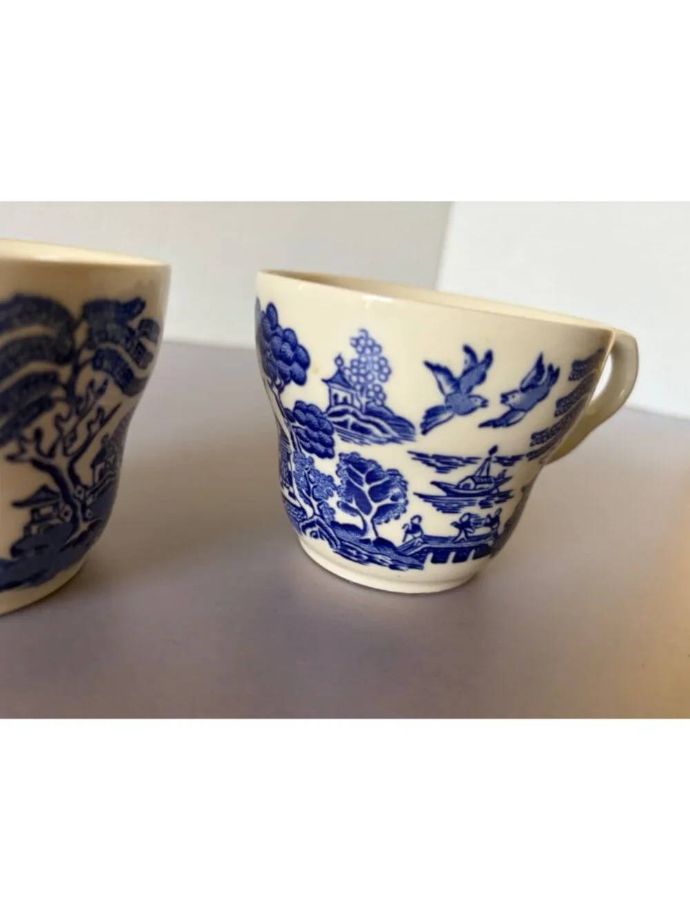 Vintage EIT Ltd Blue Willow Pattern Tea Cups Set Of 2 Made In England